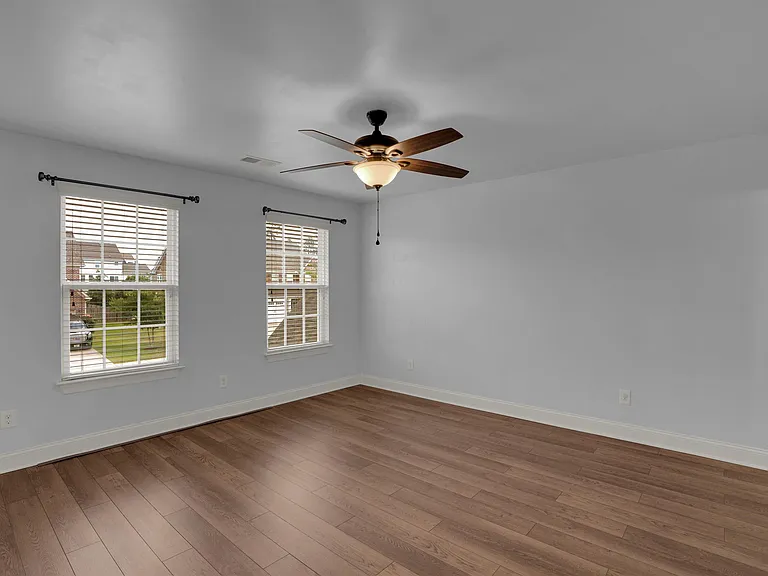 1340 Beechfern Cir — Photo 38