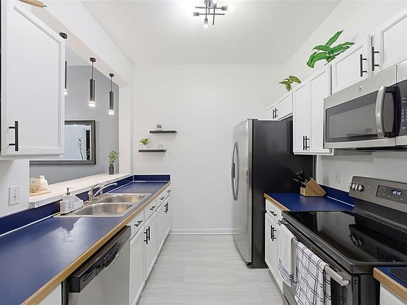 3rd image of 1224 S Hiawassee Rd APT 630