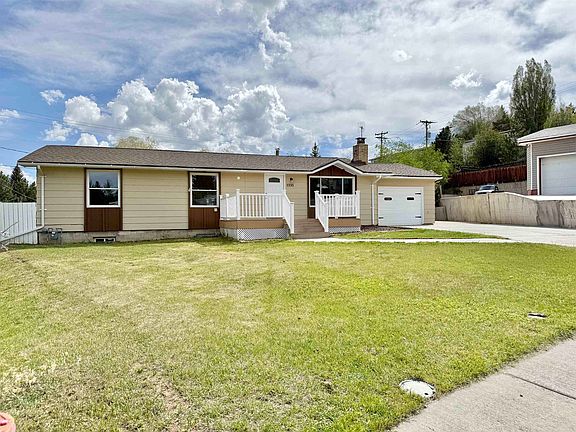 2nd image of 1335 Moose Ct