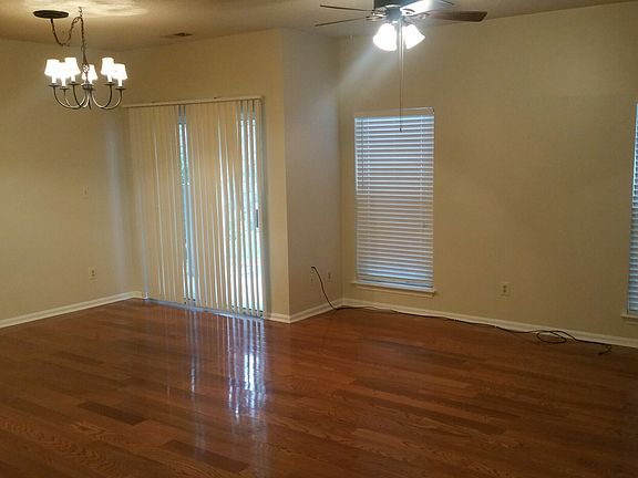 Family/Dining Room