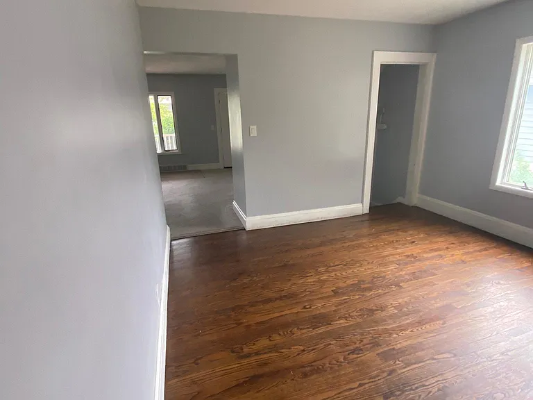16917 Larchwood Ave — Photo 46
