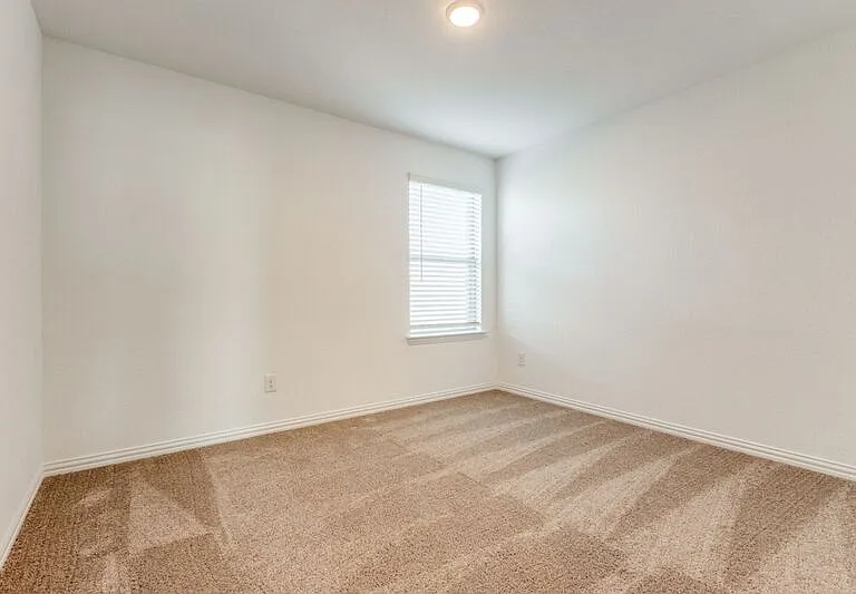 1501 Ross Ave — Photo 11