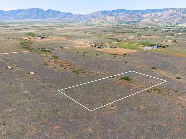 E Treasure Rd #A, Pearce, AZ 85625