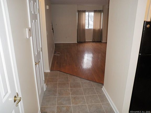 4th image of 535 Woodward Ave APT C