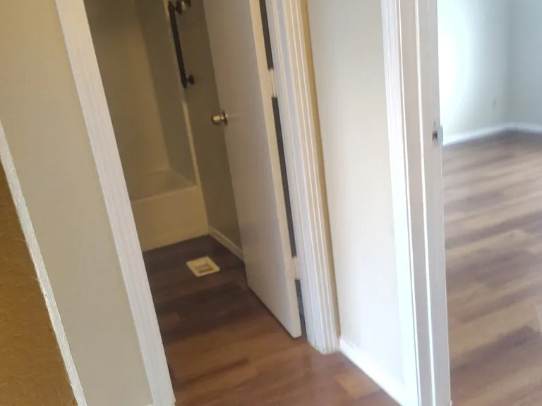 5947 Shadydell Dr — Photo 14