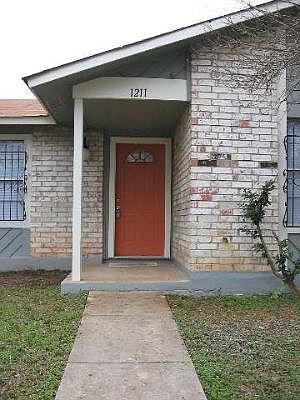 3rd image of 1211 CHURING DR #0