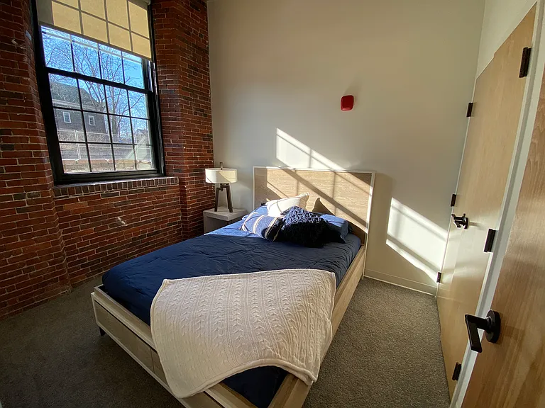 Lincoln Lofts — Photo 43