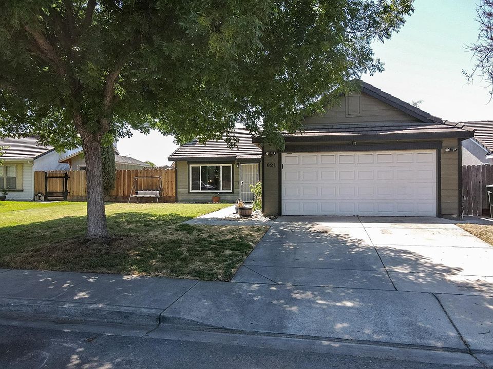 1st image of 821 Fredricks Ln