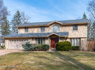 3885 Gregory Ln, Northbrook, IL 60062