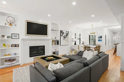 4 Fairlee St Photo 1