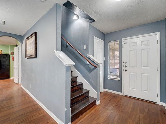 3rd image of 19138 Sandelford Drive