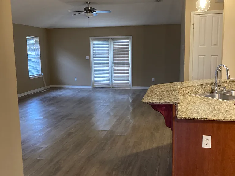 341 Cotton Bay Ln — Photo 8