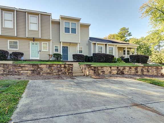 2nd image of 3302 Comstock Rd