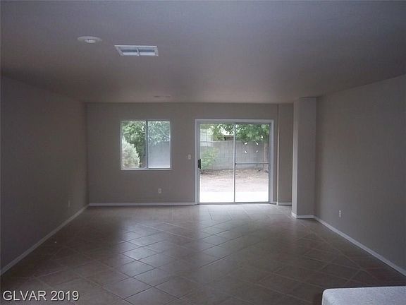 5th image of 712 Forest Haven Way