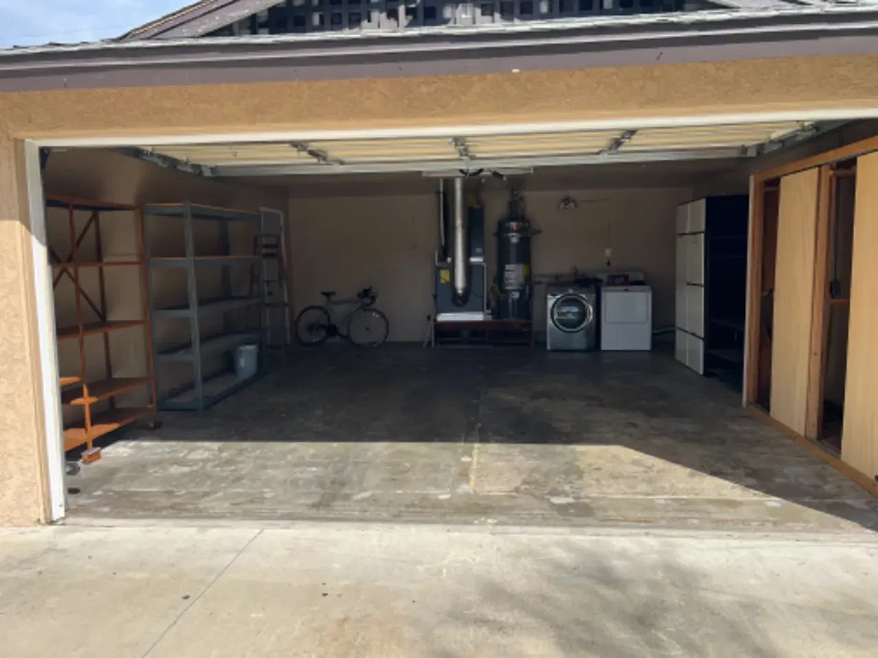 4 bed, 1362 sqft, $4,650 — Photo 2