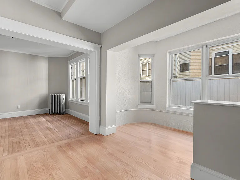 19 Agassiz Street — Photo 36