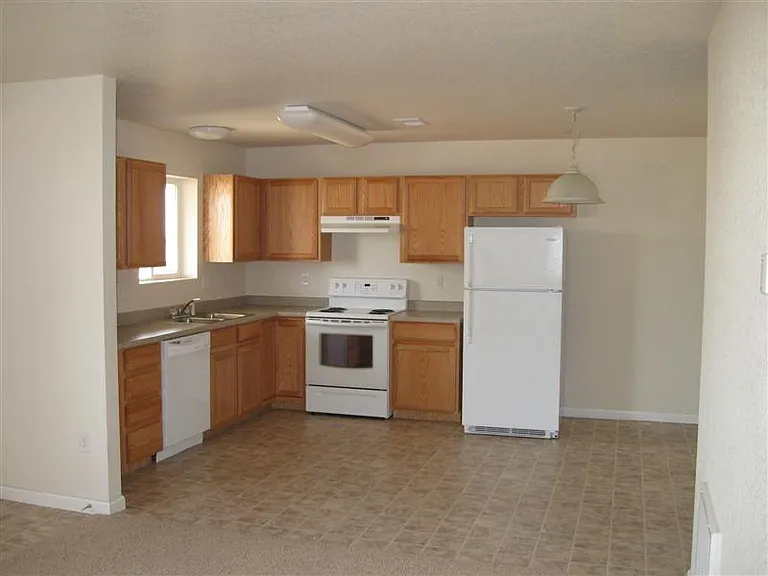 208 Country West Rd #A — Photo 2