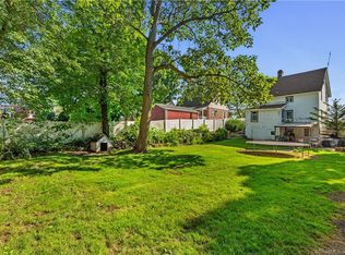 2480 Madison Ave, Bridgeport, CT 06606