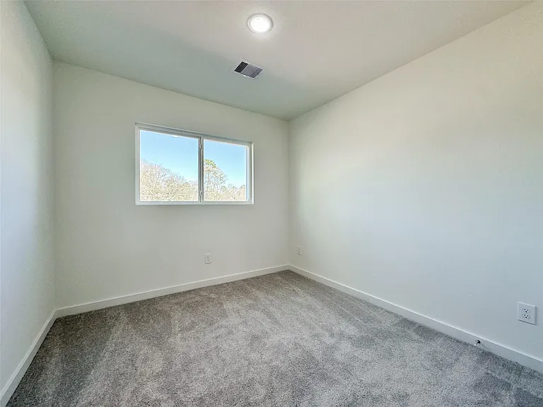 2726 Discovery Trails Ct — Photo 34