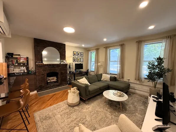 357 West 19th Street image 1 of 17