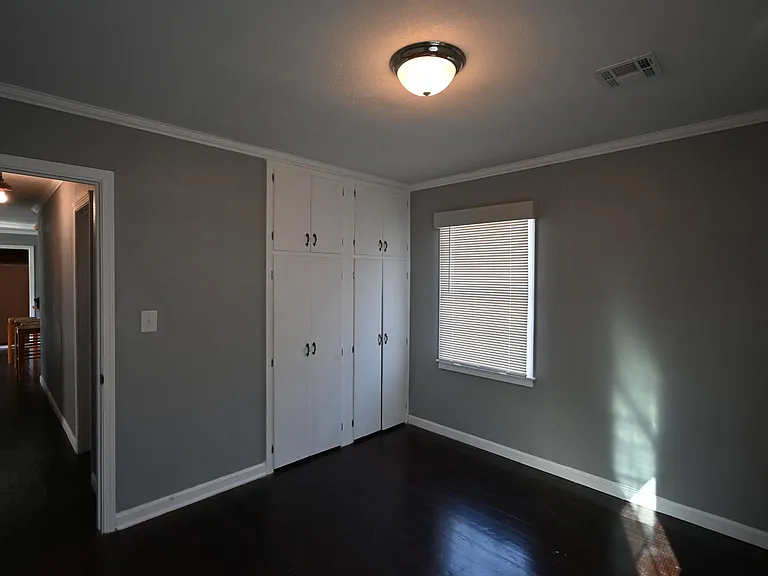 2347 S College Ave — Photo 6