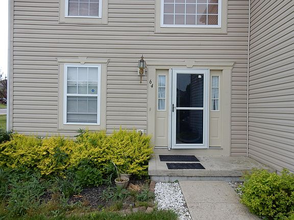 4th image of 64 Langtree Dr