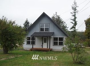 910 Stanford Dr, Cosmopolis, WA 98537