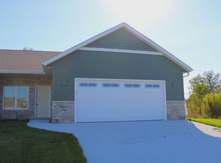 1793 Edgewood Rd UNIT 12, Kewaskum, WI 53040