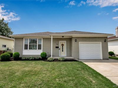 31 E Cherbourg Dr, Buffalo, NY, 14227