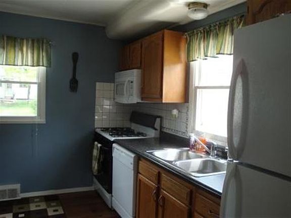 5th image of 1219 Parkway Ct