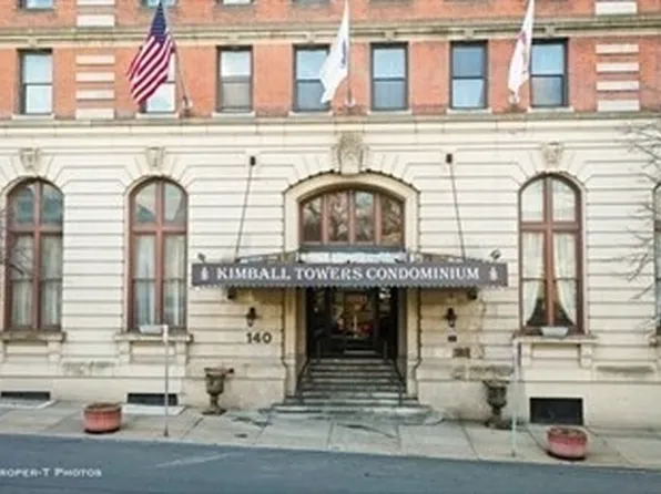 140 Chestnut St APT 301, Springfield, MA 01103