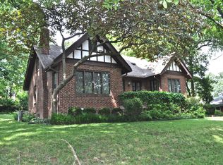 609 W Lockwood Ave, Saint Louis, MO 63119