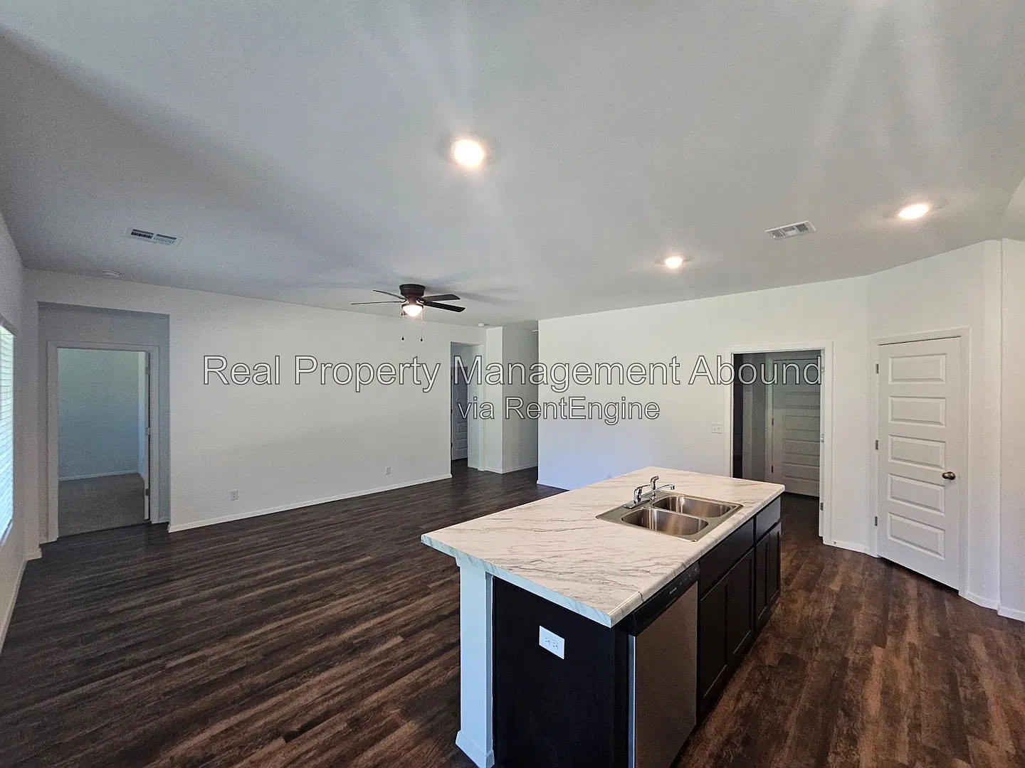 4 bed, 2.0 bath, 1613 sqft, $1,800 — Photo 4