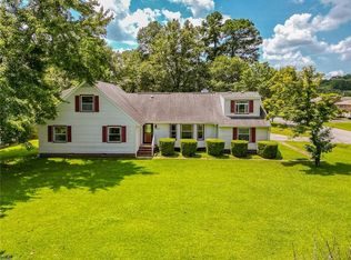 337 Robinhood Rd, Franklin, VA 23851