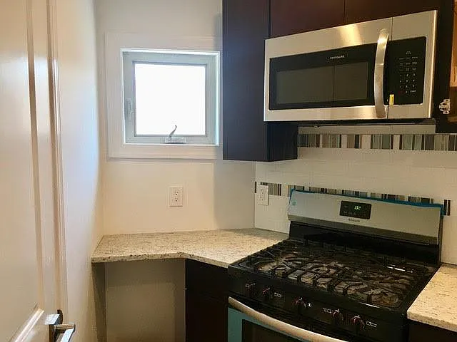2313 Grays Ferry Ave #2W — Photo 5