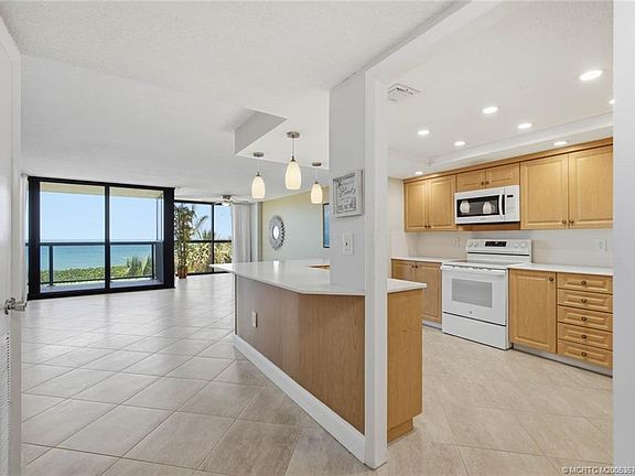 3rd image of 10410 S Ocean Dr APT 308