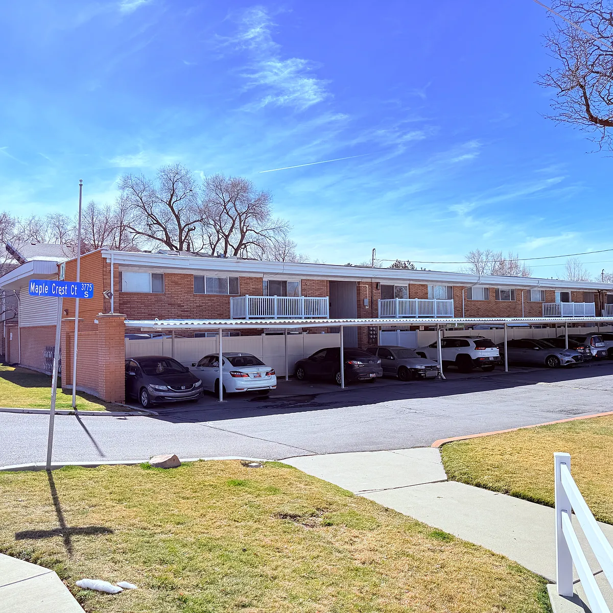 Building Photo - 886 E Maple Crest Ct #23