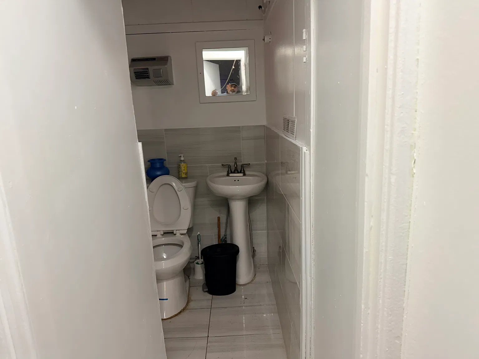 1 bed, $1,300 — Photo 3