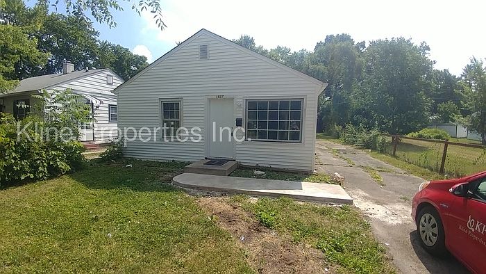 1st image of 1827 Kildare Ave