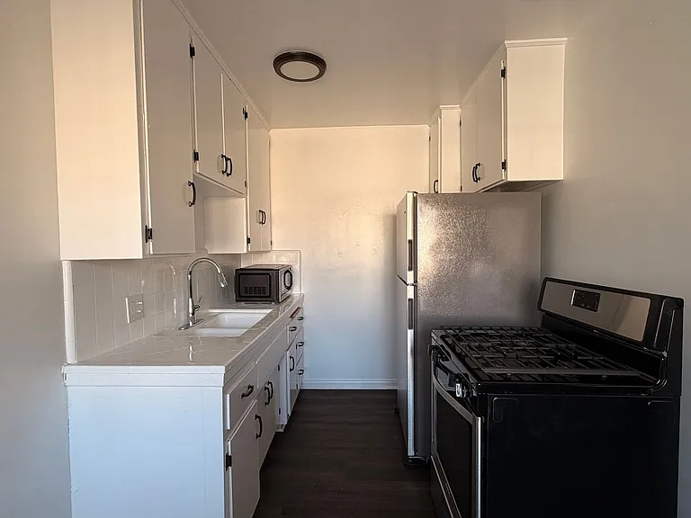 3849 S Gibraltar Ave — Photo 6