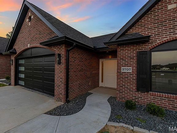 3rd image of 3707 Beechwood Court Cpe