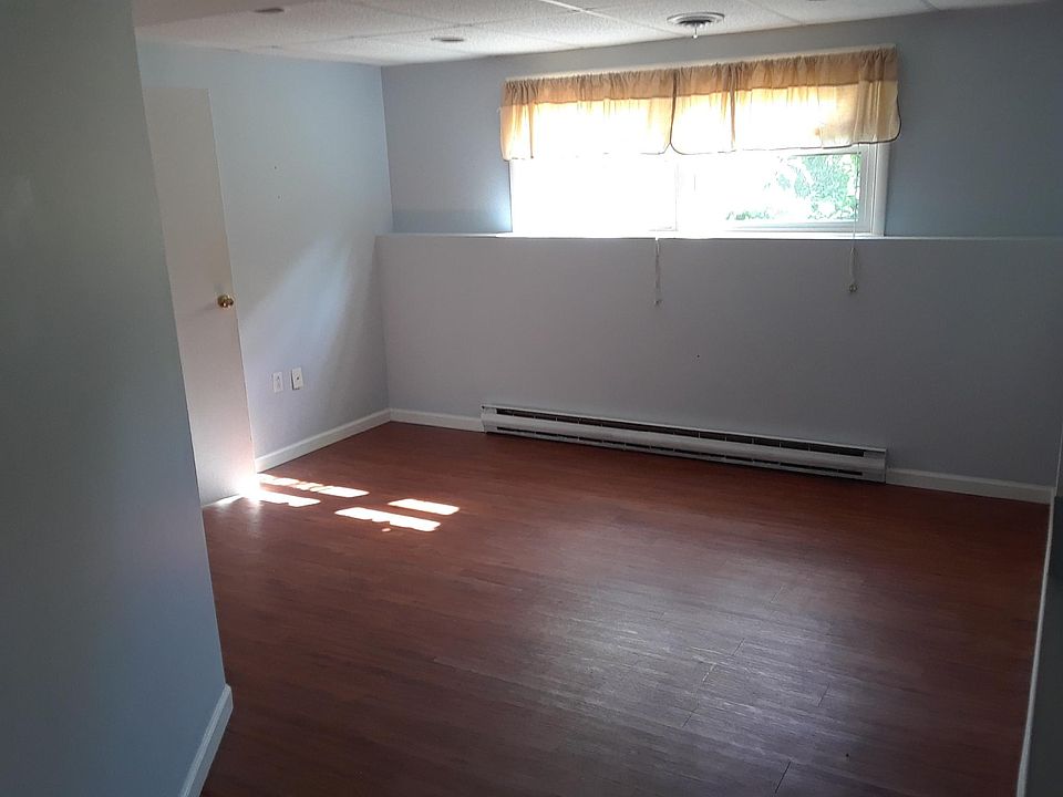 2nd image of 4 Oneida Ave #B