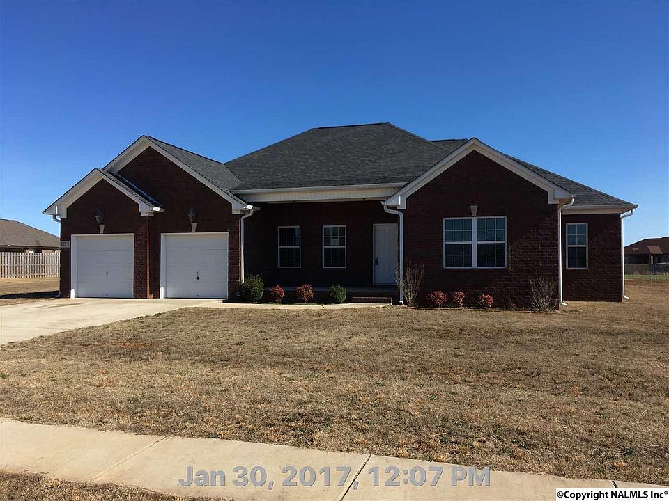 1st image of 103 Sugarberry Trl