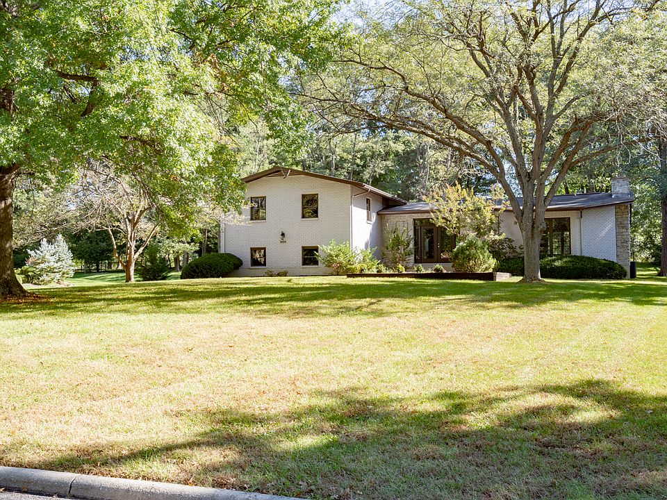1st image of 1494 Beech Grove Dr
