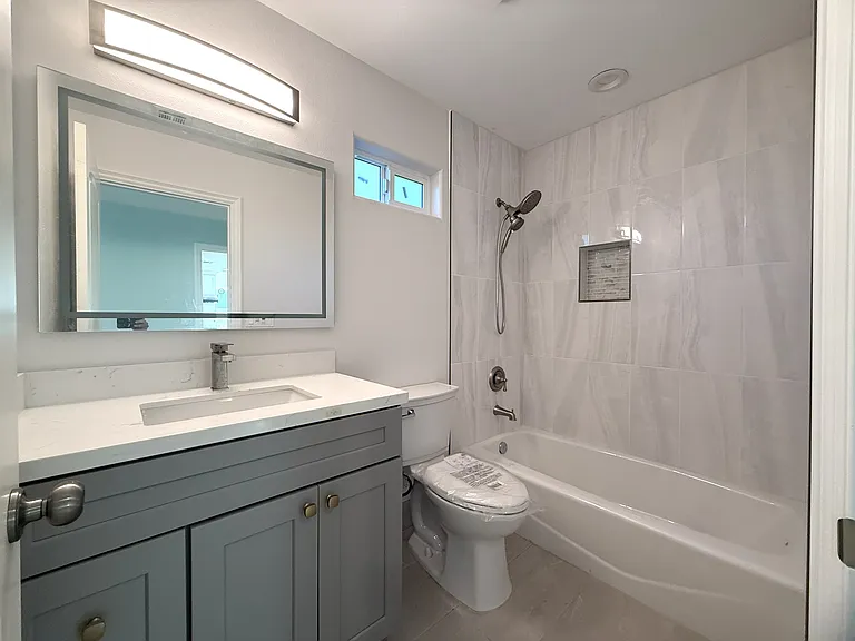 3130 Doolittle Ave — Photo 1