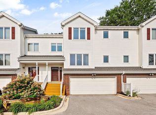 5 Cocoa Beach Dr, Madison, WI 53719