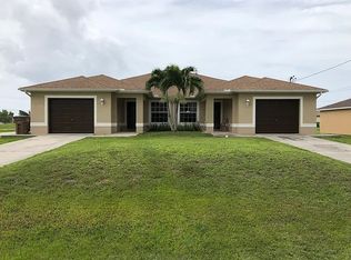 1616 SW 33rd Ter, Cape Coral, FL 33914