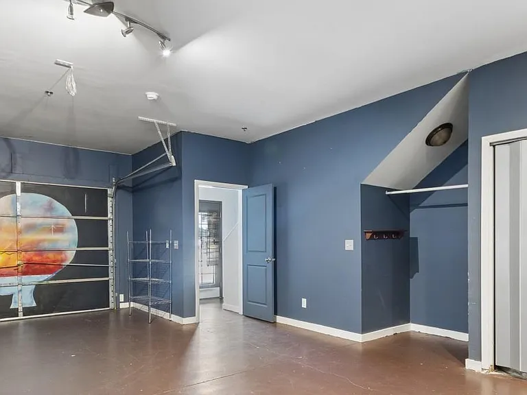 238 Walker St SW #37 — Photo 5