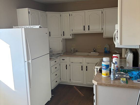 4th image of 506 Meadow Ln