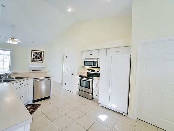 5th image of 5407 Frederick Lake Dr